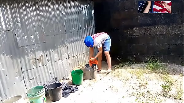 White milf woman loves to give her ex boyfriend a blowjob under the sun