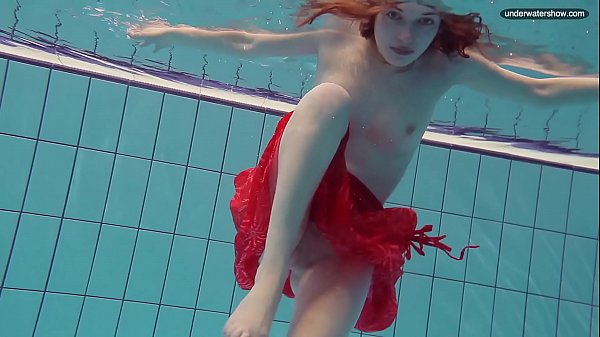 Hot teenager Libuse swimming