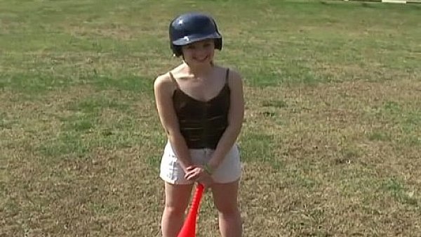 Dont peek up my tiny little miniskirt – Free HD Porn Video