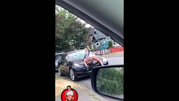TWERKING IN PUBLIC – Free HD Porn Video