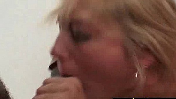 Horny guy bangs white girl from the hood 12