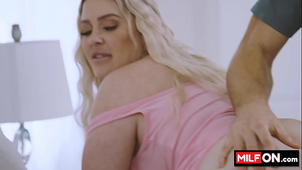 Watch this big booty blondie milf seduced by her step sibling – Free HD Porn Video