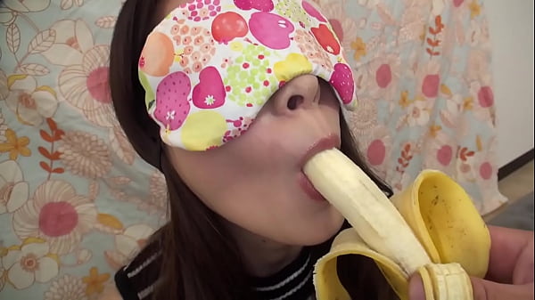 https://bit.ly/3F6nA8z If she can guess all the contents of the mouth while blindfolded, she wins a prize! Saki is 25 years old and she has a nice bodyand a nice smile. – Free HD Porn Video