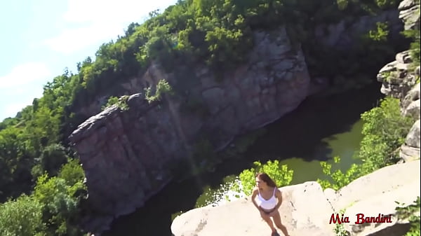 WILD PUBLIC FUCK ON HIGH RIM IN THE CANYON – Free HD Porn Video