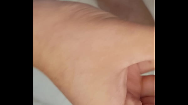 Getting my feets ready – Free HD Porn Video