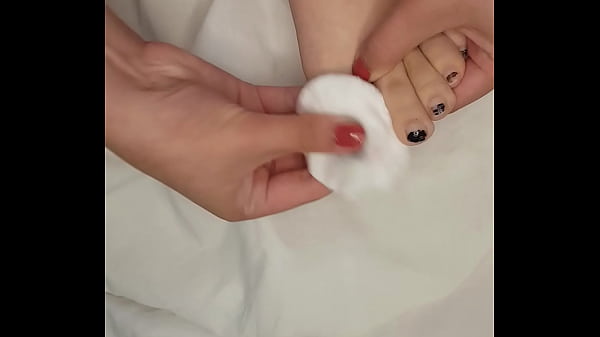 Getting my feets ready – Free HD Porn Video
