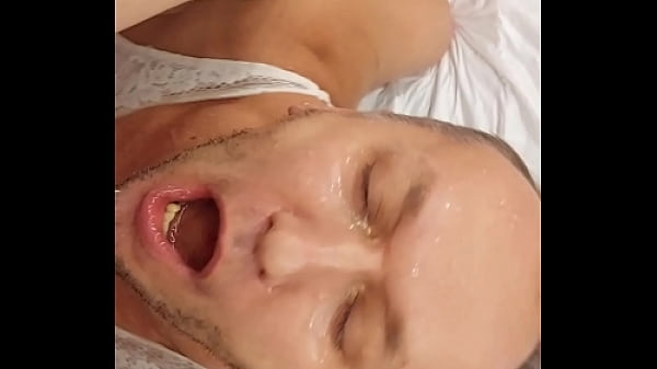 Mistress pissing in slave's mouth – Free HD Porn Video