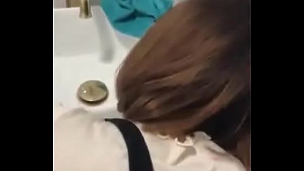 Fucking girlfriend in supermarket toilet – Free HD Porn Video