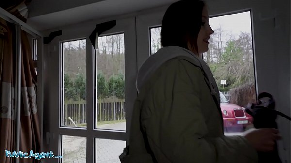 Public Agent she flashes her boobs out to sort out the smoking money – Free HD Porn Video