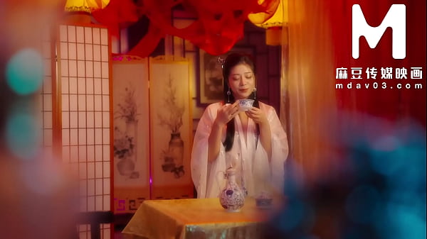 The Bajie peeps into the secret sex between Jade Emperor and Taiyin Xingjun and pays a terrible price for it – Free HD Porn Video