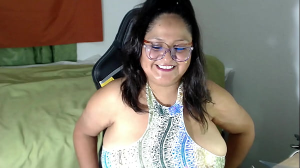 Chubby girl with great tits live with her fans and topless at the end