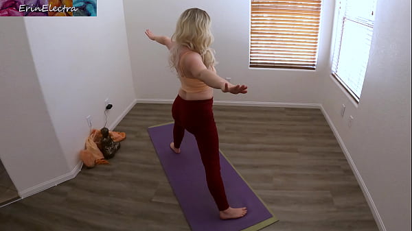 Your stepmom wants your cock in her while she works out – Free HD Porn Video