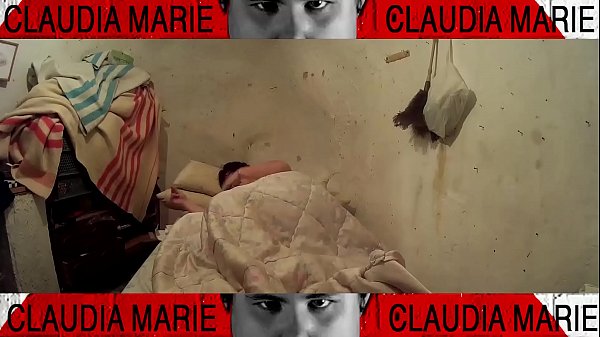 Making the fat girl very piggy by putting things through her pussy in the shack. Dominating her by f.. Fetishists are going to enjoy – Free HD Porn Video