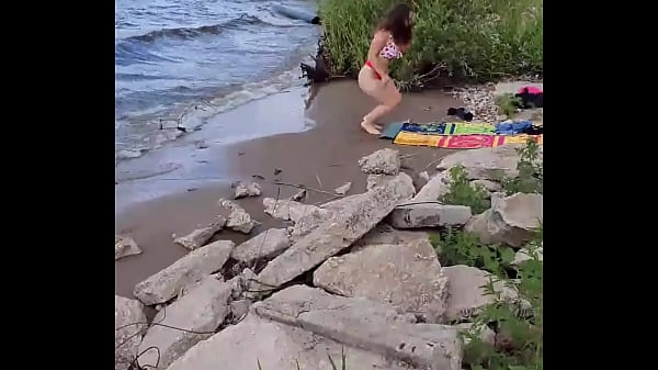 Young Chick Sucks Dick while Guy watches River(POV,4K,Vertical) – Free HD Porn Video