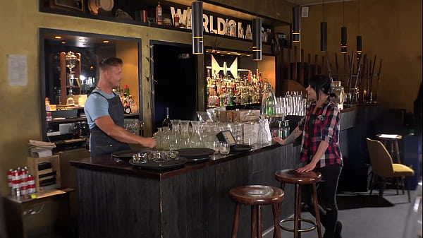 No desire to go to the ATM, the bartender prefers to be jerk off