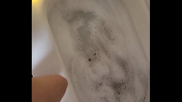 horny hot wife masturbation alone in tub
