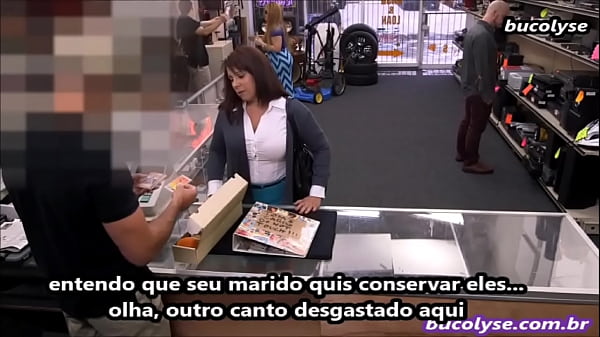 WOMAN HAVE SEX WITH STORE OWNER.