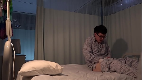 https://bit.ly/3mdO8ev "A real angel!" I can't masturbate because of a broken bone and my dick is at the end of its patience! A beautiful nurse who couldn't see that and was driven by a sense of mission, gently put her hand on my dick. – Free HD Porn Video