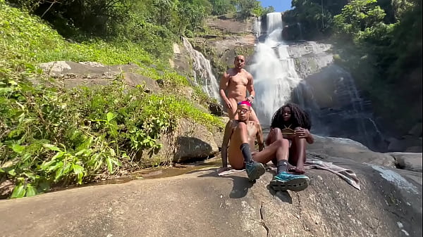 Behind-the-scenes amateur video with the 18-year-old black girl taking part in the waterfall outdoors (COMPLETE ON RED AND CHER) – Free HD Porn Video