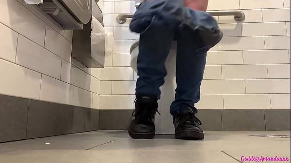 Bouncing boobs, pissing pussy, dirty feet and shoes – Free HD Porn Video