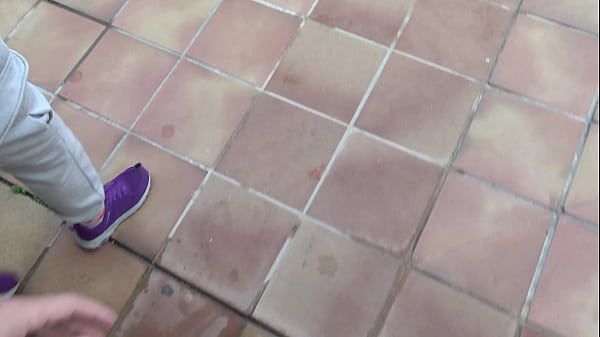 Turkish Street Hooker Gives Free Handjob To American Tourist In Izmir – Free HD Porn Video