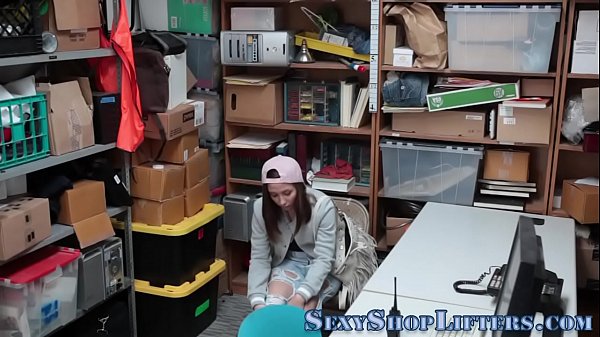 Real shoplifter tugging – Free HD Porn Video