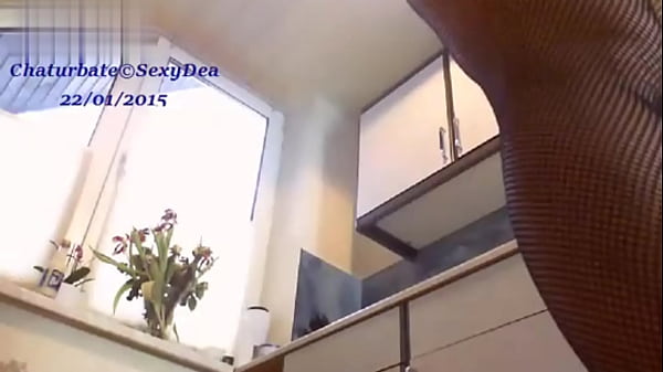 Chat with Sexydea in a Live Adult Video Chat Room Now 3