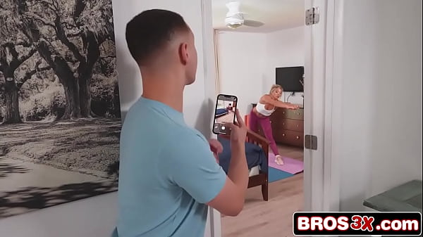 Fit Athletic MILF Catches Stepson Jerking Off and Rides Him Hard – Free HD Porn Video