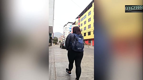 Foreigner, chubby, big-assed and busty, recently arrived, shows me her tits to get a job. Then we met on the street to go to a hotel to pick up. – Free HD Porn Video