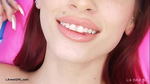 Striking red-haired beauty shows her sexy body – Free HD Porn Video