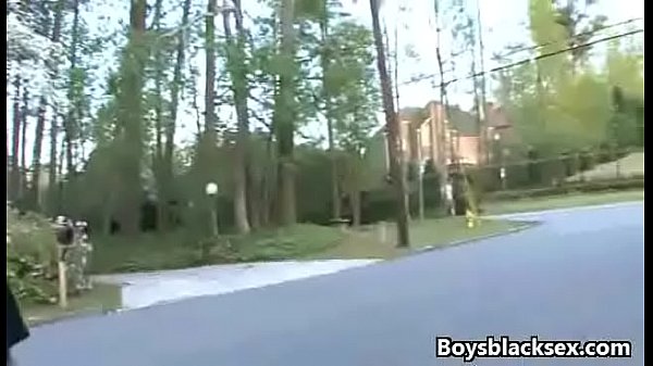 Black Gay Muscular Man Fuck WHite Skinny Boy 12 – Free HD Porn Video