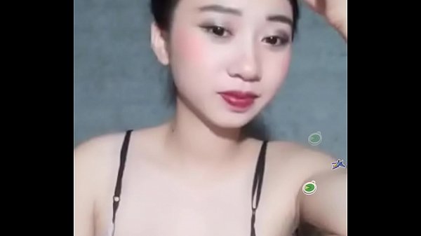 Chubby girl livestream Bigo