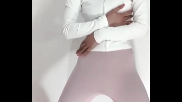 Siganjue-Young woman masturbates crazily in sexy pajamas with open crotch black stockings. It's really uncomfortable without a man. – Free HD Porn Video