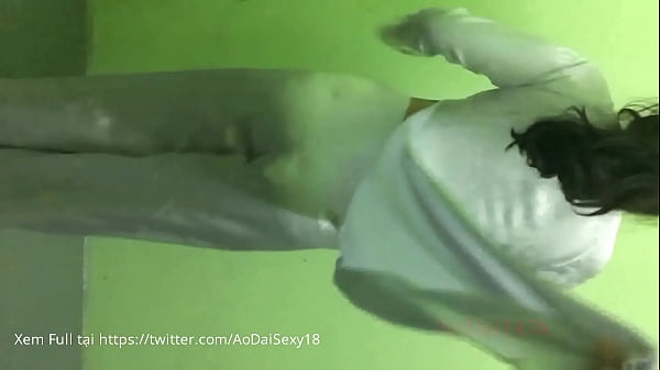 Check out Satin Ao Dai - Cheongsam before fucking - https://twitter.com/AoDai18Sexy – Free HD Porn Video