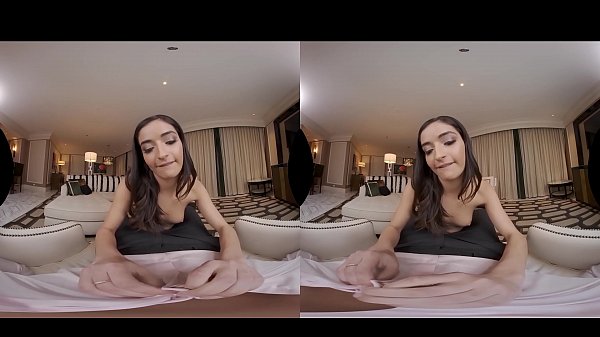 EMILY WILLIS FUCKS YOU SO GOOD IN NAUGHTY AMERICA VR!