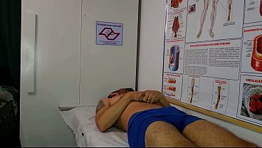 Nurse gets excited seeing patient's erection. – Free HD Porn Video