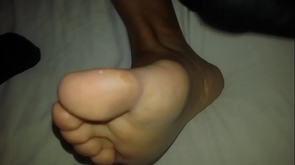 Sexy feet... cum on it – Free HD Porn Video