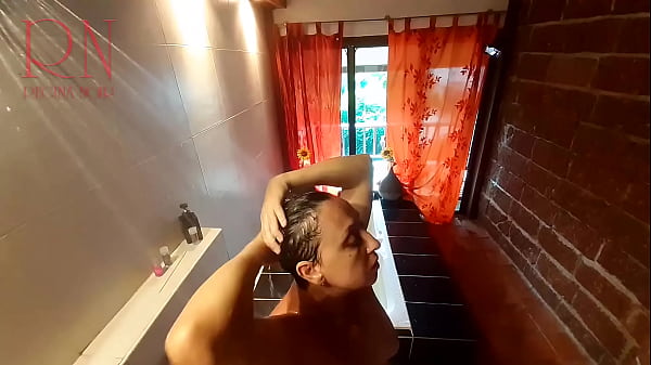 Peep. Voyeur. Housewife washes in the shower with soap, shaves her pussy in the bath. Cam 2 – Free HD Porn Video