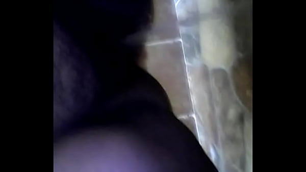 My old lady pissing, I want to drink her urine – Free HD Porn Video