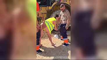 We are at the construction site, the inspection girl comes and asks us for papers and we give her cock. – Free HD Porn Video