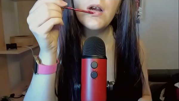 Give me your cock inside your mouth! Games and sounds of saliva and mouth in Asmr with Blue Yeti – Free HD Porn Video