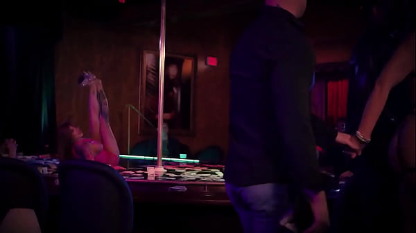 VIP stripper Jennifer White has sex with two guys – Free HD Porn Video