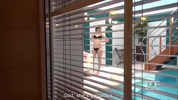 Lascivious Looks - A Cock Sucking Hottie At The Swimming Pool – Free HD Porn Video