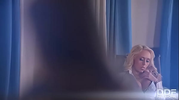 Sexy and Horny: Gorgeous Solo Milf Pussy Play at the Office