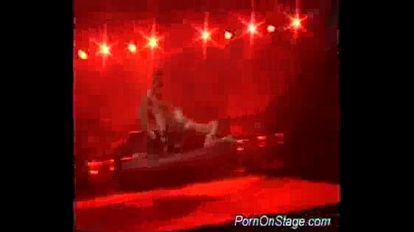 Beauty stripper gets huge cock – Free HD Porn Video