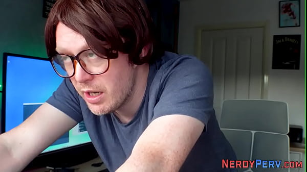 Leeds nerd jizzes northern brit