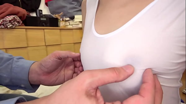 Nao is a Japanese wife whose husband is so young. She has a beautiful face like a Japanese idol and has beautiful legs! Her nipples are too sensitive!! 1 – Free HD Porn Video