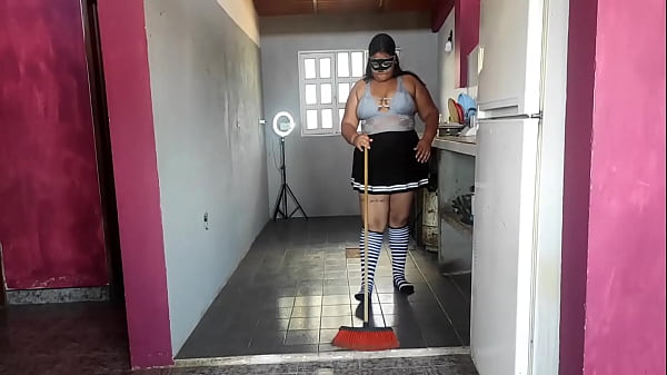 My stepmother always wears very little clothes when she cleans the house, which makes me very hard. She likes how I put my whole cock in her.