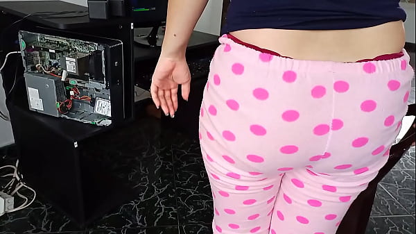 I fuck my neighbor when she's alone on the computer- she has her boyfriend but he's a cuckold we almost got caught fucking – Free HD Porn Video