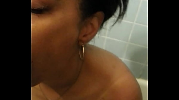 Married lightskin bitch drinking my piss – Free HD Porn Video